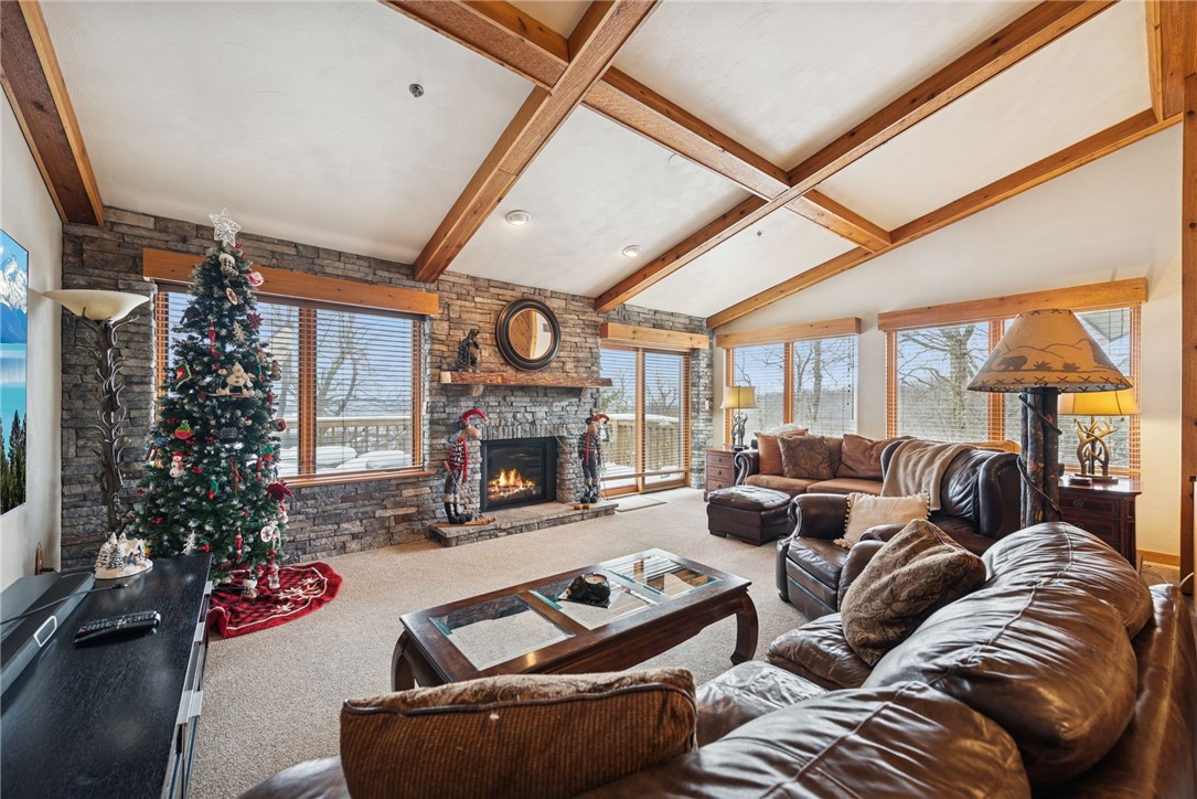 5228 Summit View Court