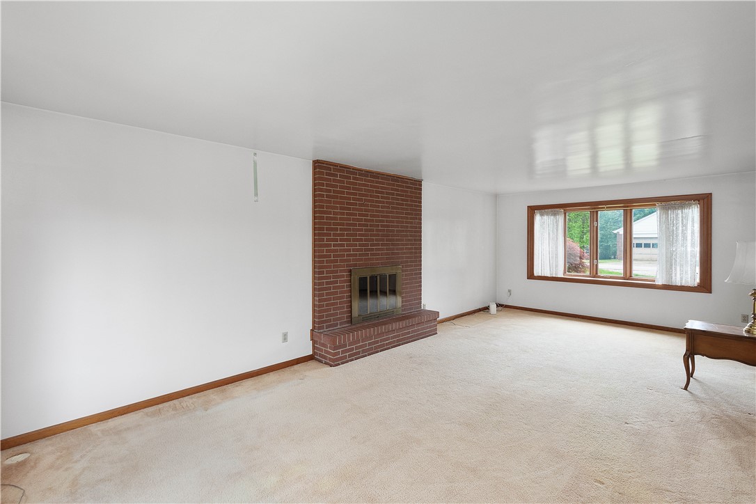 Peters Twp, Pennsylvania 15367, United States, 4 Bedrooms Bedrooms, ,3 BathroomsBathrooms,Residential,Pending,57852