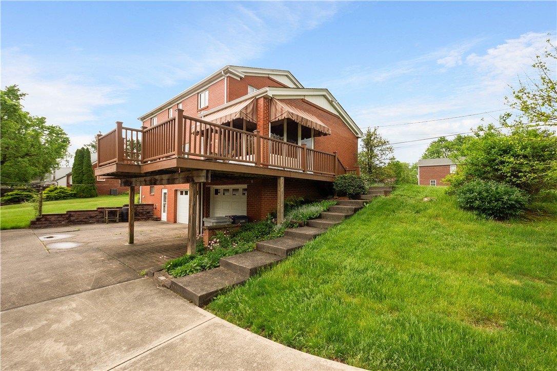 Peters Twp, Pennsylvania 15367, United States, 4 Bedrooms Bedrooms, ,3 BathroomsBathrooms,Residential,Pending,57852