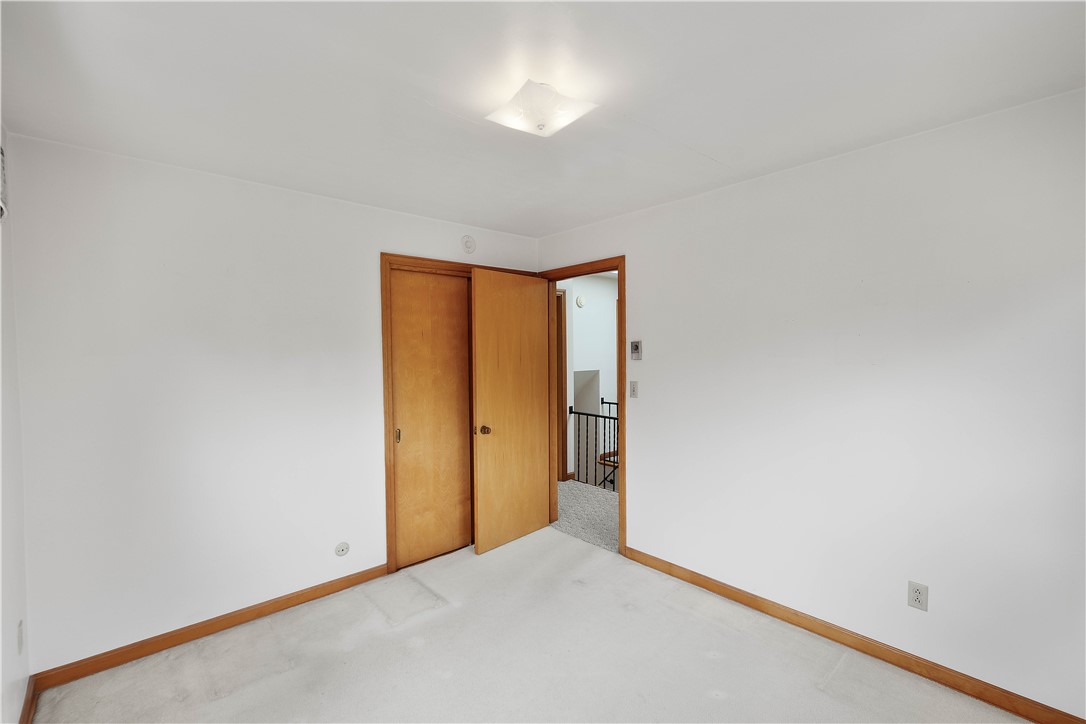 Peters Twp, Pennsylvania 15367, United States, 4 Bedrooms Bedrooms, ,3 BathroomsBathrooms,Residential,Pending,57852