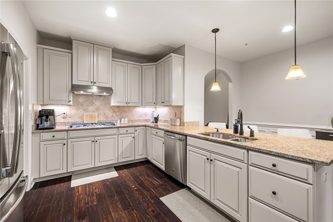 433 Fairmont Dr