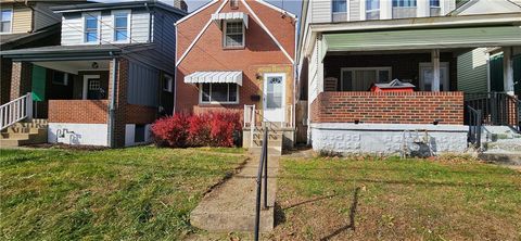 Photo of 1729 Morningside Ave, Pittsburgh, PA 15206 (MLS # 1731669)
