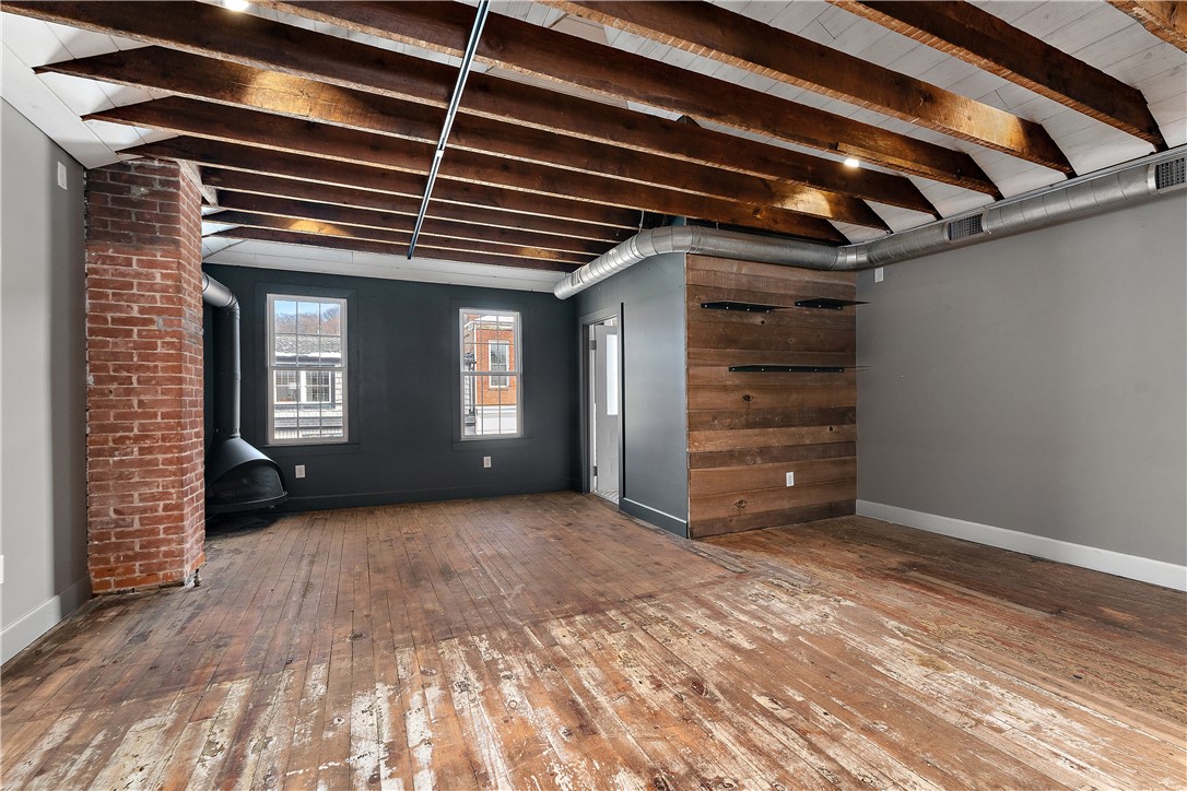 Sewickley, Pennsylvania 15143, United States, ,Commercial,Contingent,21855