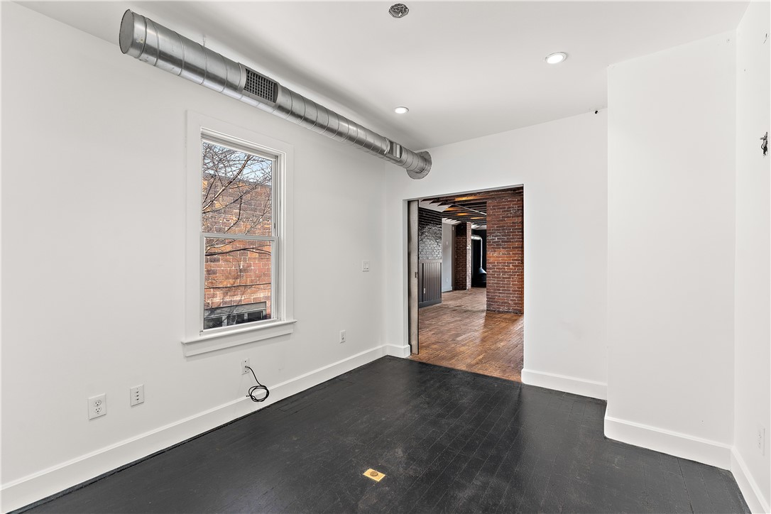 Sewickley, Pennsylvania 15143, United States, ,Commercial,Contingent,21855