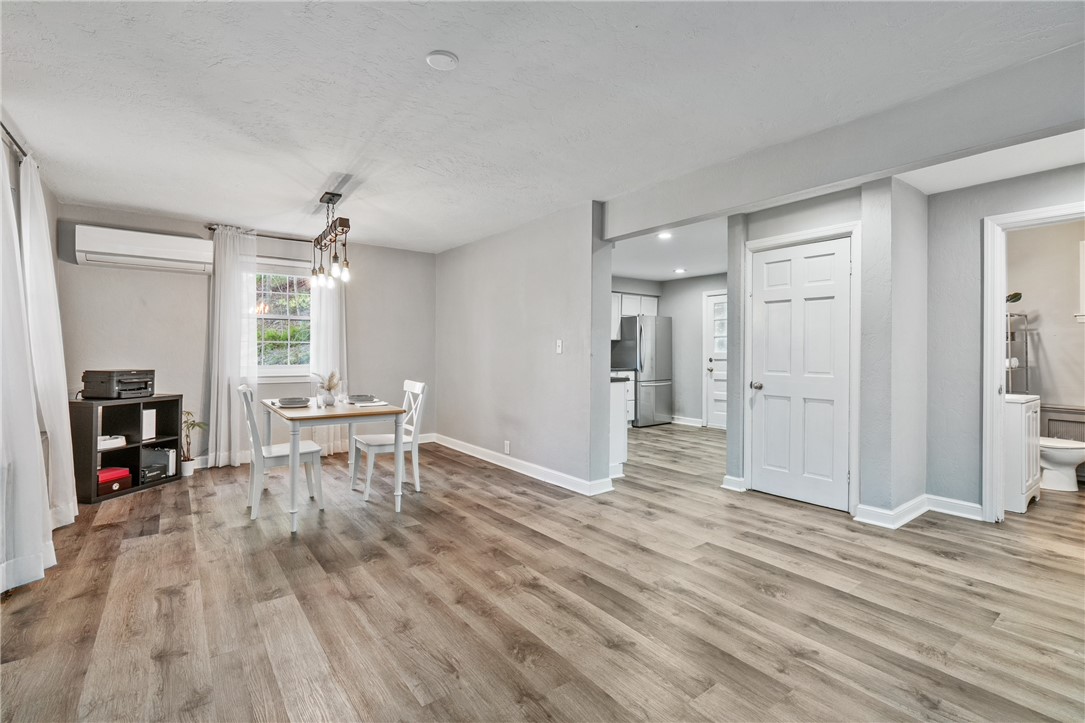 Shaler, Pennsylvania 15223, United States, 2 Bedrooms Bedrooms, ,2 BathroomsBathrooms,Residential,Contingent,116535