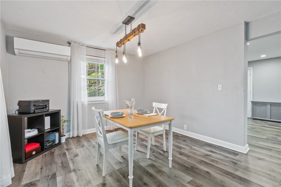 Shaler, Pennsylvania 15223, United States, 2 Bedrooms Bedrooms, ,2 BathroomsBathrooms,Residential,Contingent,116535