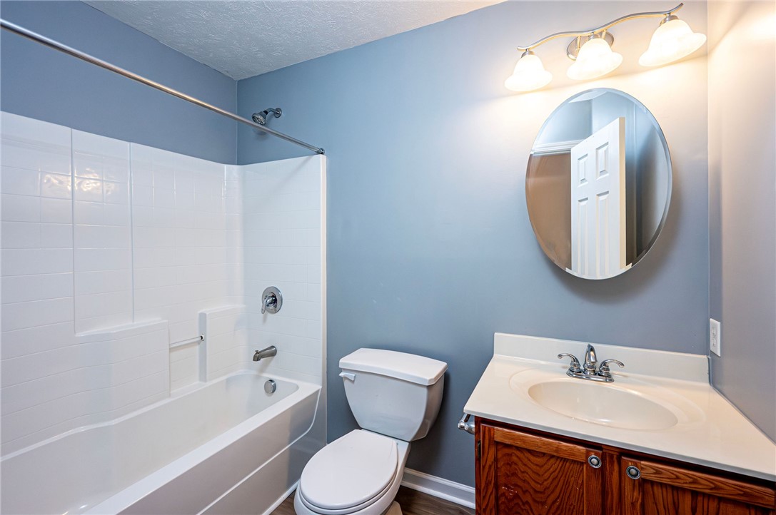 Greensburg, Pennsylvania 15601, United States, 3 Bedrooms Bedrooms, ,3 BathroomsBathrooms,Residential,Pending,5582