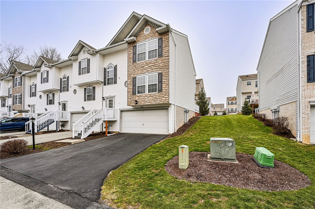 Greensburg, Pennsylvania 15601, United States, 3 Bedrooms Bedrooms, ,3 BathroomsBathrooms,Residential,Pending,5582