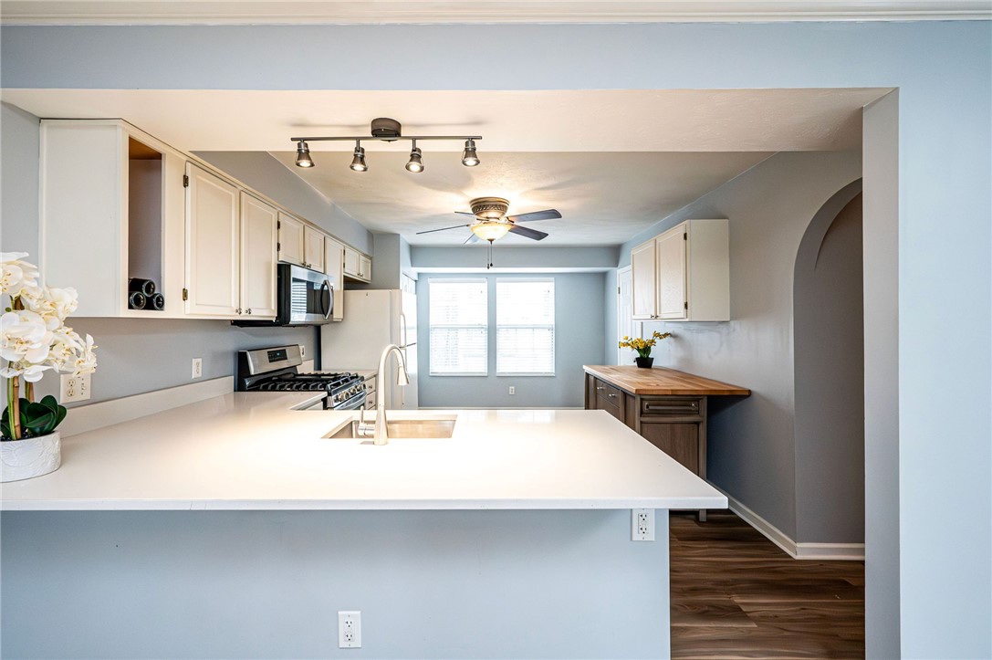 Greensburg, Pennsylvania 15601, United States, 3 Bedrooms Bedrooms, ,3 BathroomsBathrooms,Residential,Pending,5582