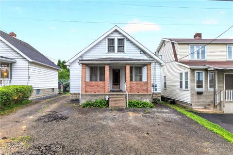 Photo of 5310 Park Ave, Bethel Park, PA 15102 (MLS # 1761960)