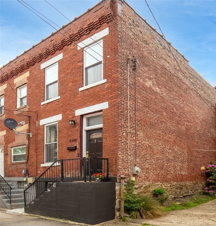 5318 Natrona Way, Lawrenceville, Pennsylvania image 2