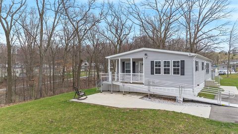 64 Second St Cranberry Twp PA 16066