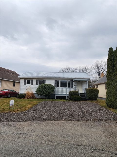 Photo of 115 Conemaugh St, Blairsville, PA 15717 (MLS # 1742533)