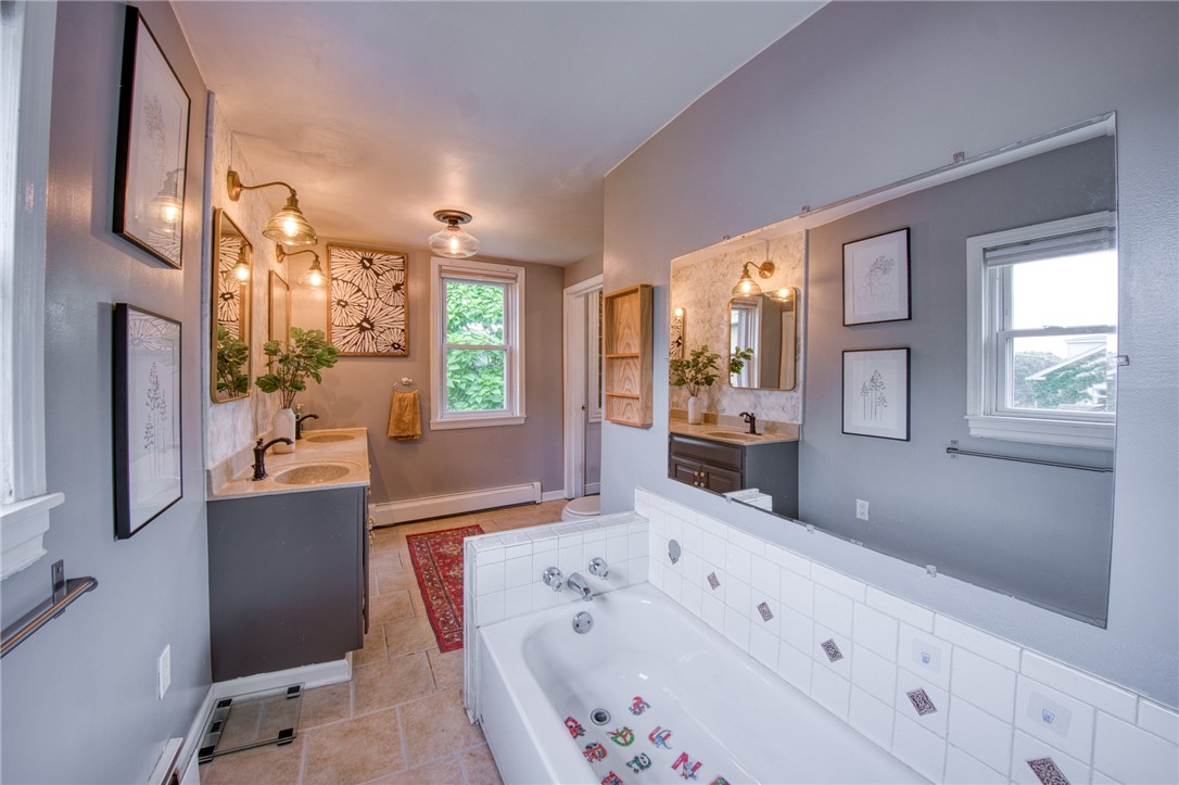 Lincoln Place, Pennsylvania 15207, United States, 3 Bedrooms Bedrooms, ,2 BathroomsBathrooms,Residential,Contingent,175569