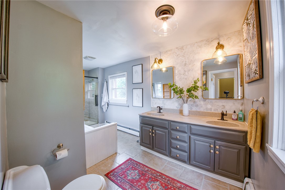 Lincoln Place, Pennsylvania 15207, United States, 3 Bedrooms Bedrooms, ,2 BathroomsBathrooms,Residential,Contingent,175569