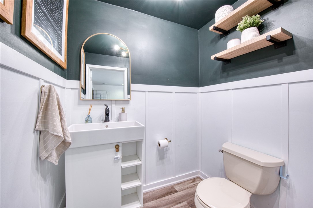 Lincoln Place, Pennsylvania 15207, United States, 3 Bedrooms Bedrooms, ,2 BathroomsBathrooms,Residential,Contingent,175569