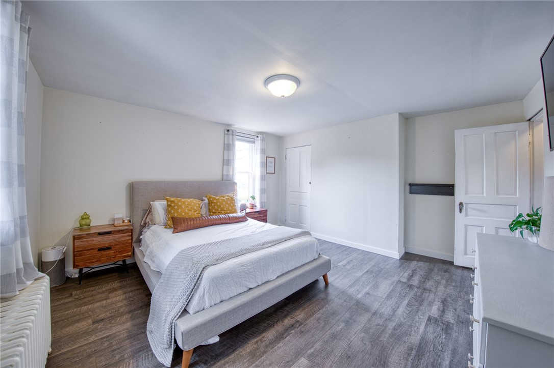 Lincoln Place, Pennsylvania 15207, United States, 3 Bedrooms Bedrooms, ,2 BathroomsBathrooms,Residential,Contingent,175569