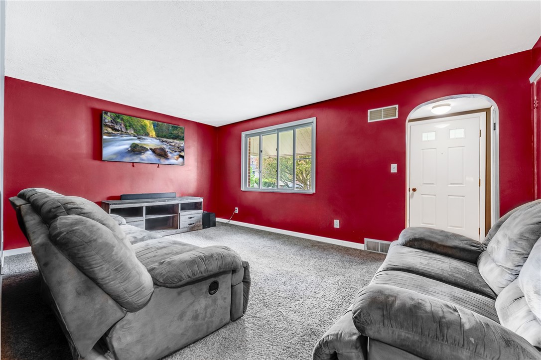 86 Virginia Ave Ave, Uniontown, Pennsylvania image 29