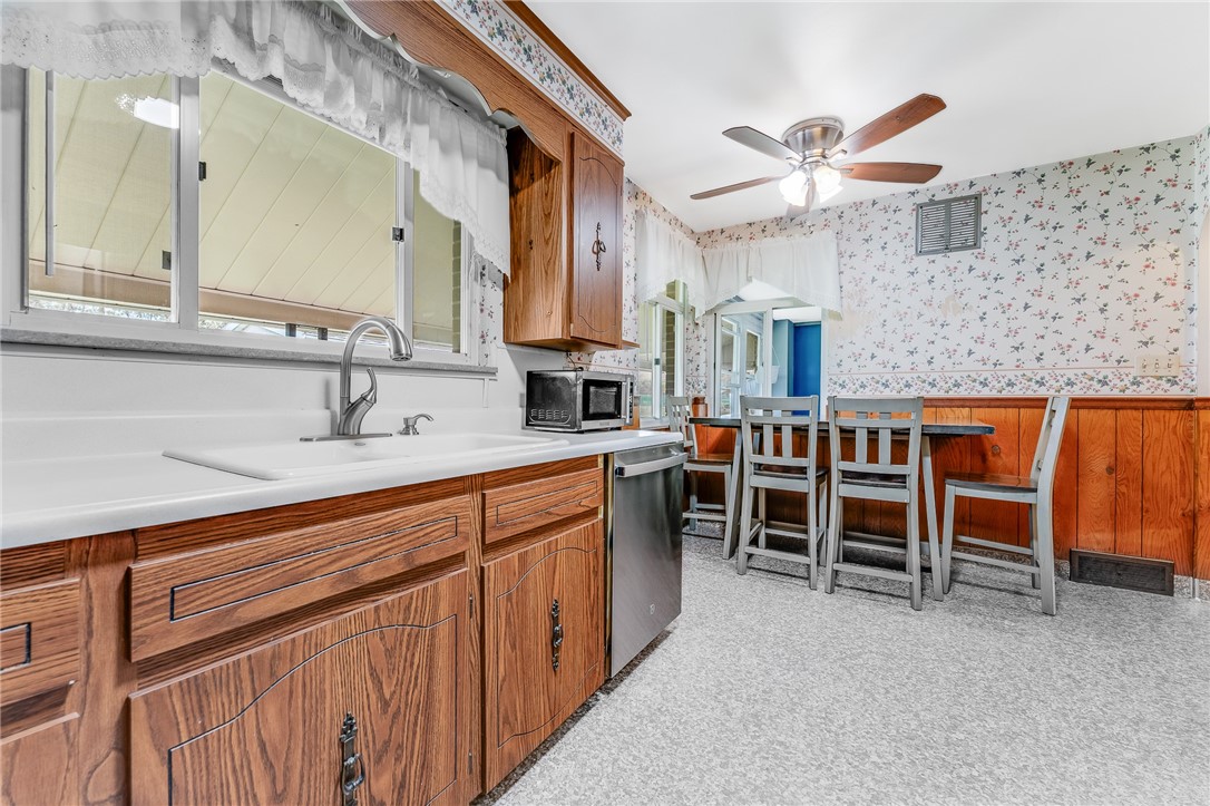 86 Virginia Ave Ave, Uniontown, Pennsylvania image 27