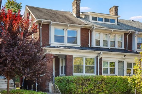 Photo of 1416 Severn St, Pittsburgh, PA 15217 (MLS # 1726757)