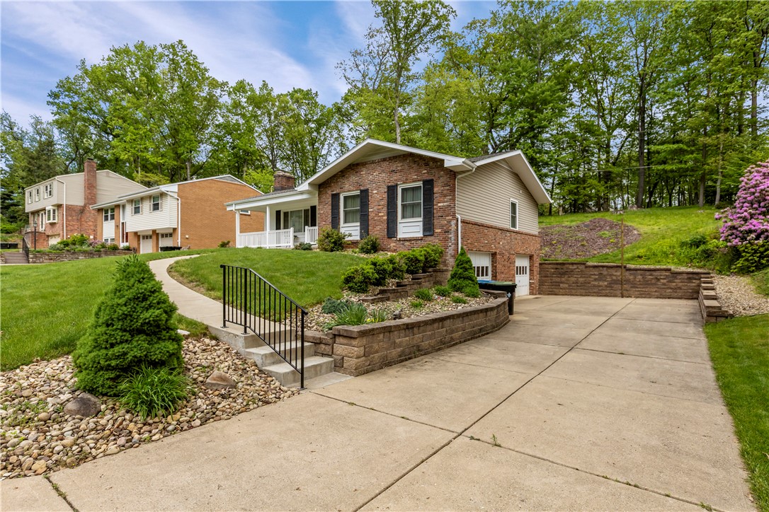 1184 Prince Andrew Ct
