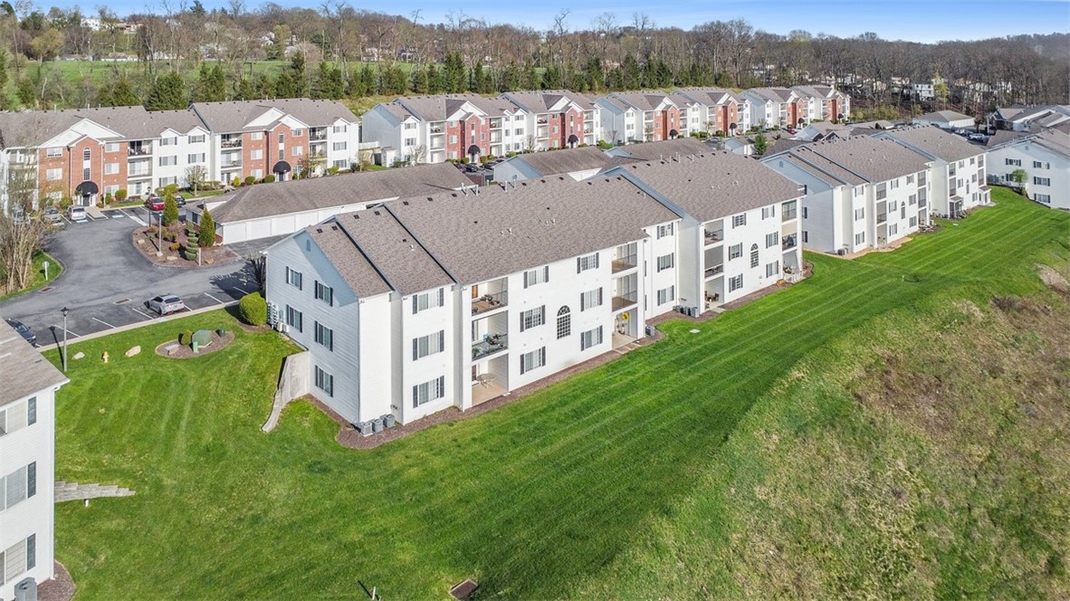 350 Hidden Ridge Ct Ct #204, South Park, Pennsylvania image 23