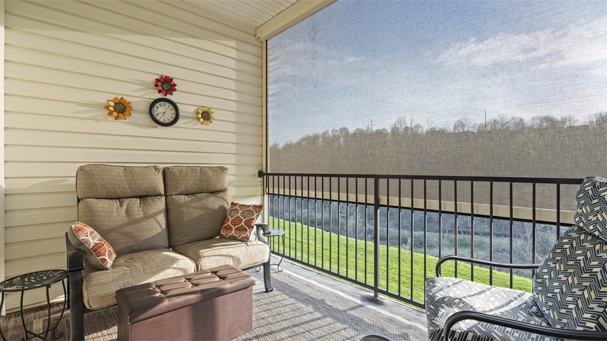 350 Hidden Ridge Ct Ct #204, South Park, Pennsylvania image 20