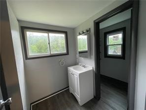 Houston, Pennsylvania 15342, United States, 2 Bedrooms Bedrooms, ,1 BathroomBathrooms,Residential,Active,45241