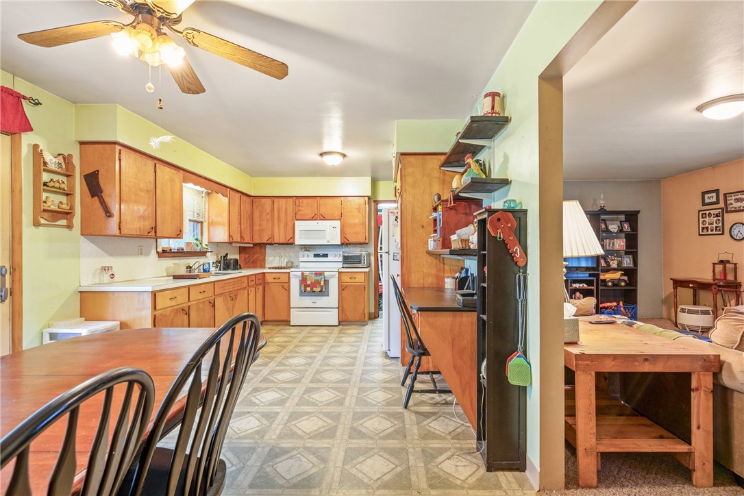 Middlecreek Twp, Pennsylvania 15557, United States, 3 Bedrooms Bedrooms, ,2 BathroomsBathrooms,Residential,Active,170188