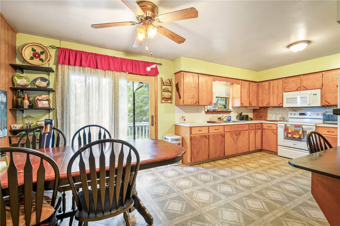 Middlecreek Twp, Pennsylvania 15557, United States, 3 Bedrooms Bedrooms, ,2 BathroomsBathrooms,Residential,Active,170188