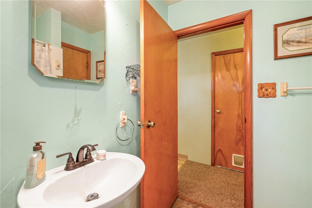 Middlecreek Twp, Pennsylvania 15557, United States, 3 Bedrooms Bedrooms, ,2 BathroomsBathrooms,Residential,Active,170188