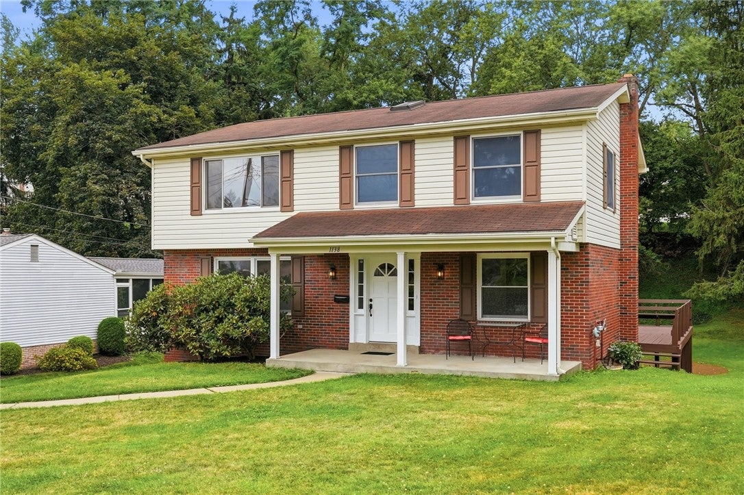1138 Windmill Lane