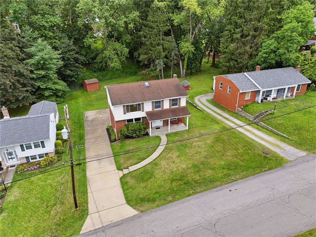 1138 Windmill Lane