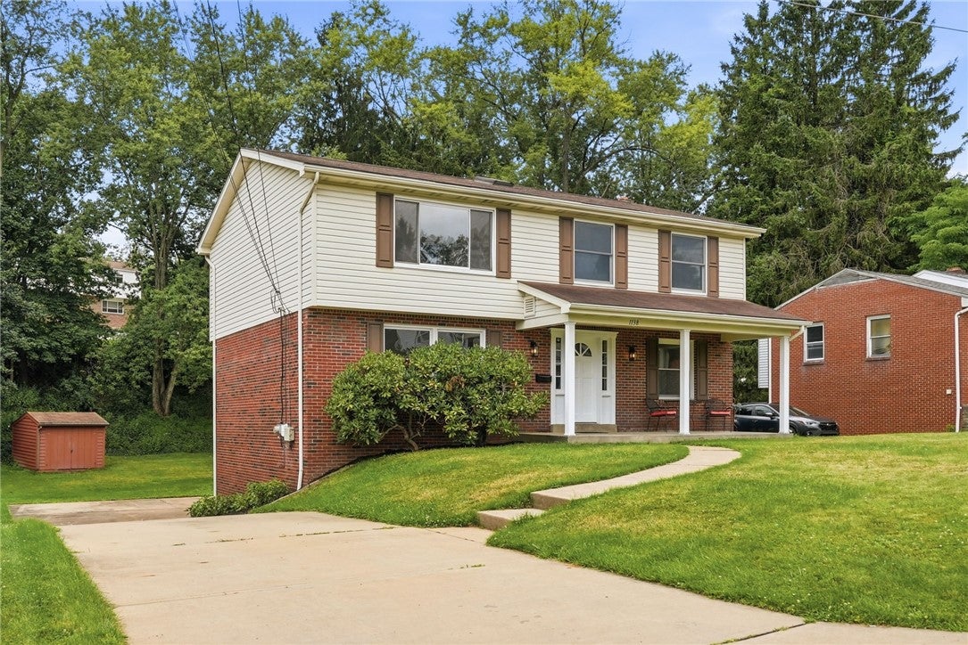 1138 Windmill Lane