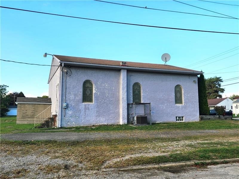 1512 Jackson Ave