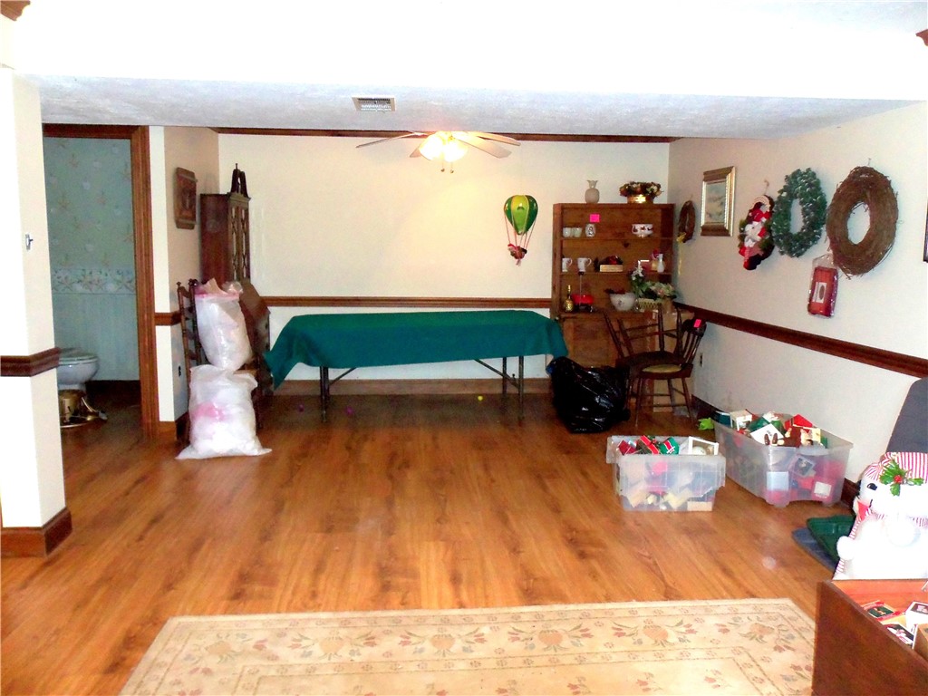 Peters Twp, Pennsylvania 15317, United States, 3 Bedrooms Bedrooms, ,3 BathroomsBathrooms,Residential,Pending,192641