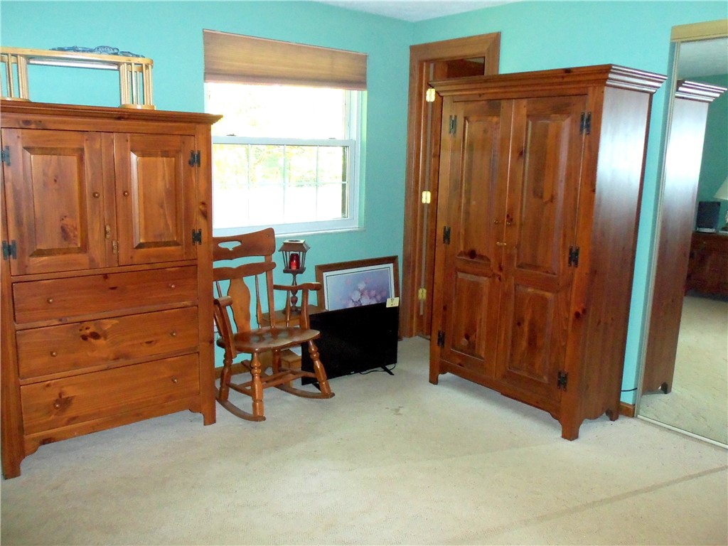 Peters Twp, Pennsylvania 15317, United States, 3 Bedrooms Bedrooms, ,3 BathroomsBathrooms,Residential,Pending,192641