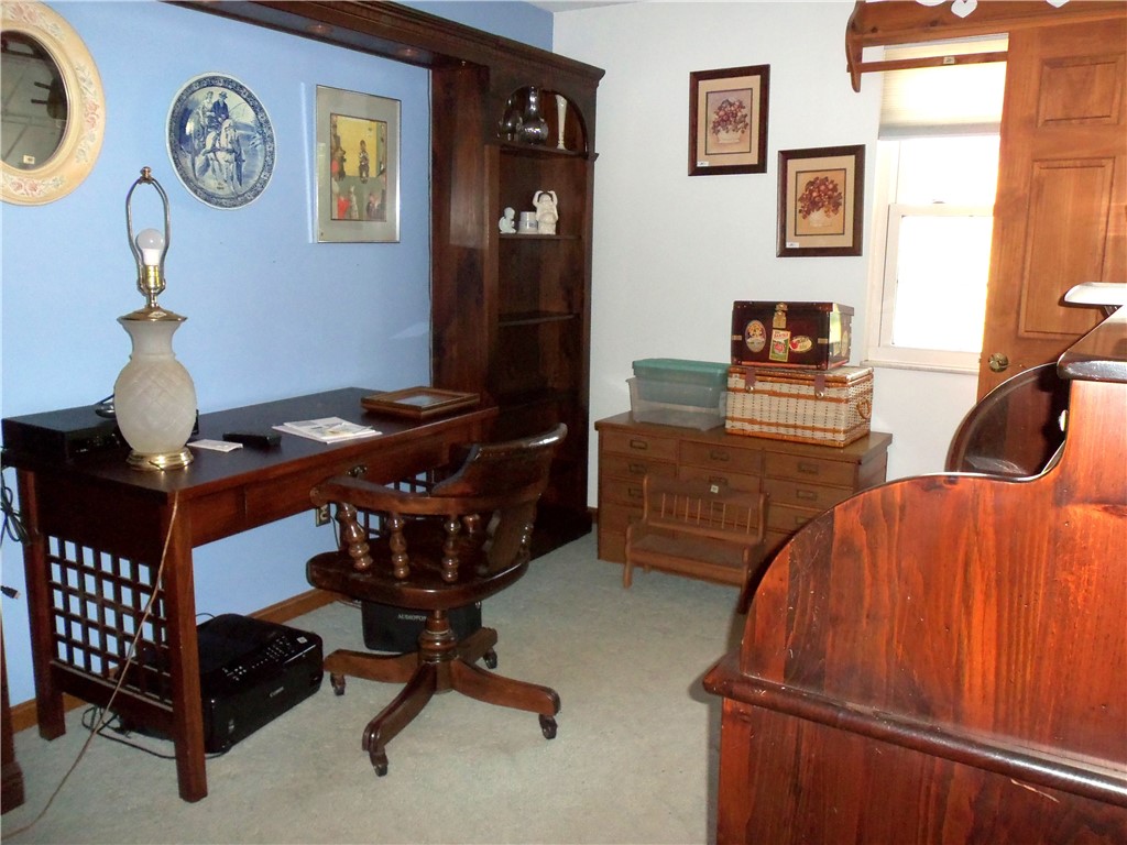 Peters Twp, Pennsylvania 15317, United States, 3 Bedrooms Bedrooms, ,3 BathroomsBathrooms,Residential,Pending,192641