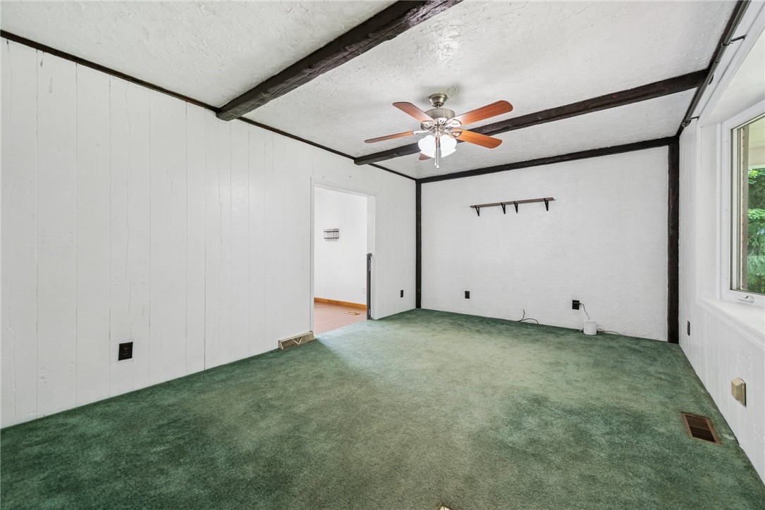 171 Beacon Light Rd
