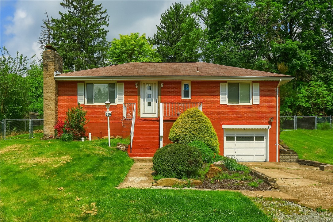 306 Pinevue Dr Dr, Monroeville, Pennsylvania image 1