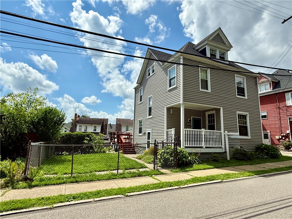 211 Berringer Pl