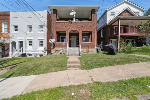 Photo of 545 6th St, Trafford, PA 15085 (MLS # 1736303)