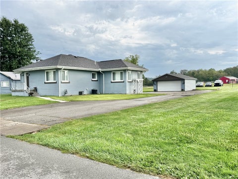 Photo for 734 Cemetery Rd