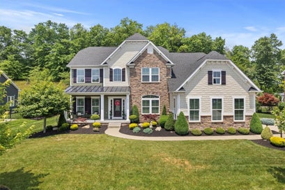 307 Longmore Drive Adams Twp PA 16046