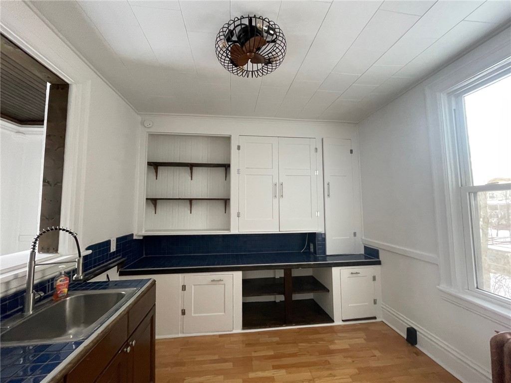 Dormont, Pennsylvania 15216, United States, 1 Bedroom Bedrooms, ,1 BathroomBathrooms,Residential,Active,4655