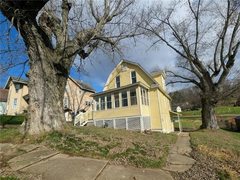 305 Central Ave