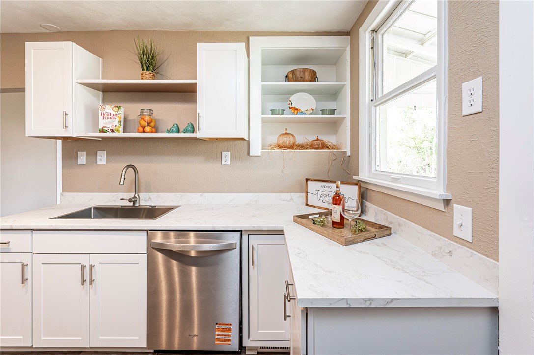 City Of Greensburg, Pennsylvania 15601, United States, 3 Bedrooms Bedrooms, ,1 BathroomBathrooms,Residential,Active,214611