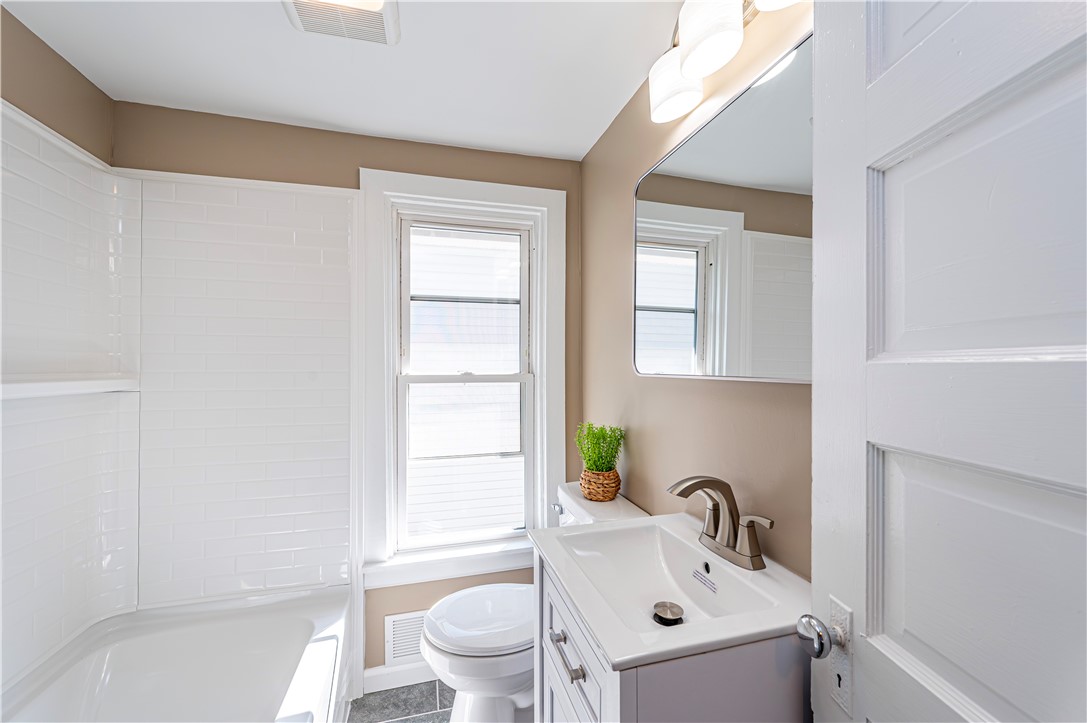 City Of Greensburg, Pennsylvania 15601, United States, 3 Bedrooms Bedrooms, ,1 BathroomBathrooms,Residential,Active,214611