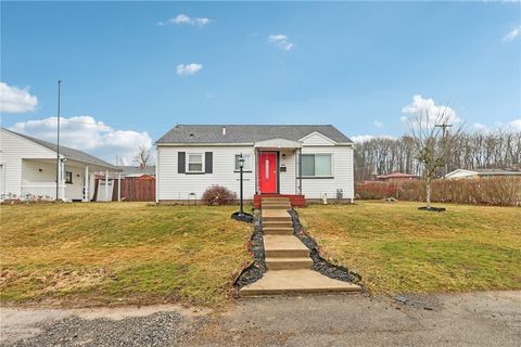 Photo of 1613 Wooley Ave, New Castle, PA 16101 (MLS # 1742694)