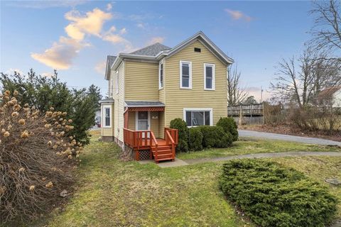 Homes For Sale - 1617 W 9th St St<br/> Beaver County, Beaver Falls, PA 15010